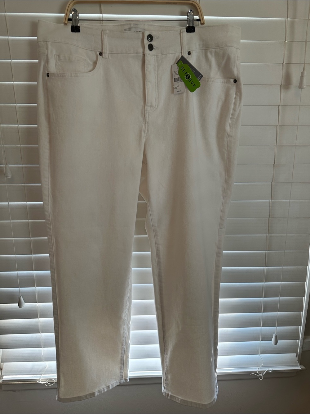 Lane Bryant Tighter Tummy White Straight-Leg Jeans size 22